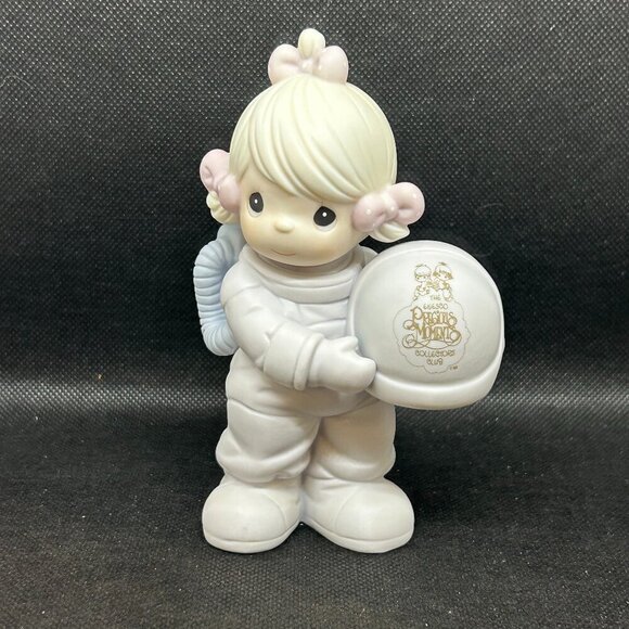 PRECIOUS Moments “The Club that's out of this world" 1992 member figurine - Picture 1 of 5